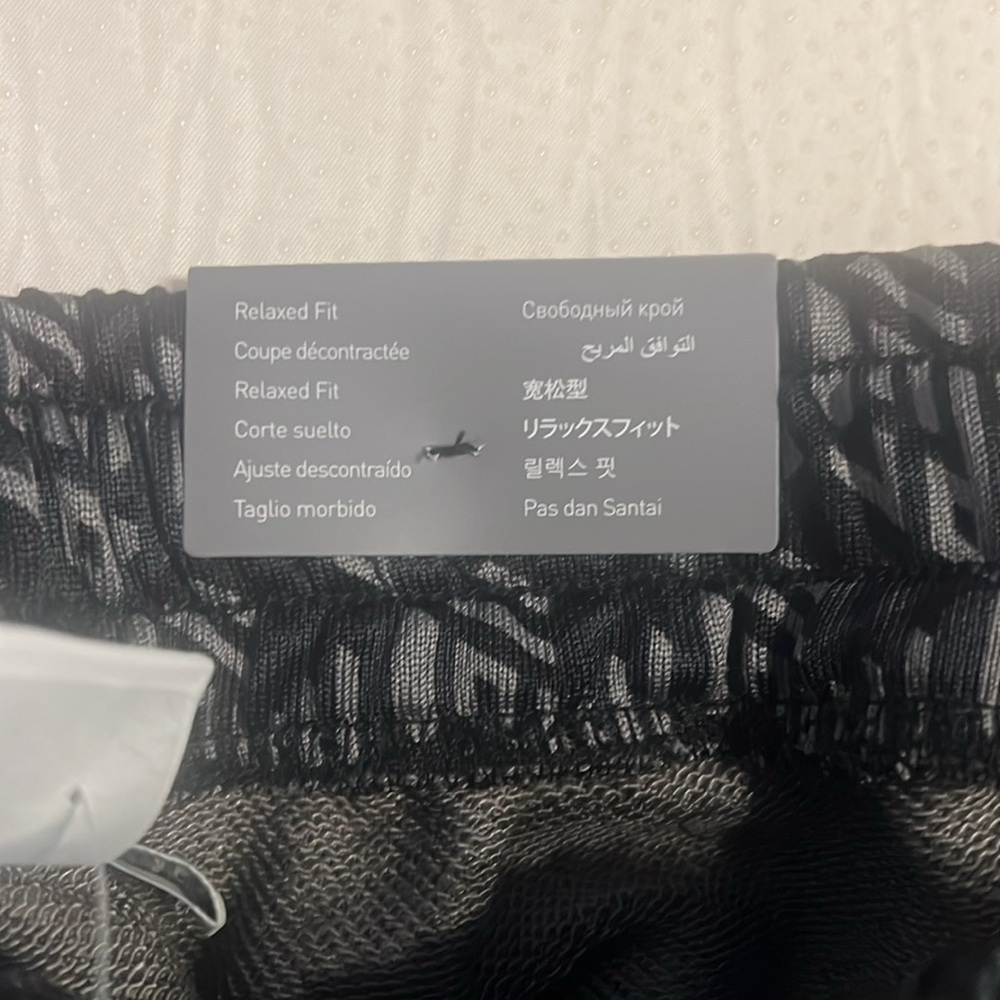 Brand new men’s small relaxed fit sweat pant - Picture 8 of 8
